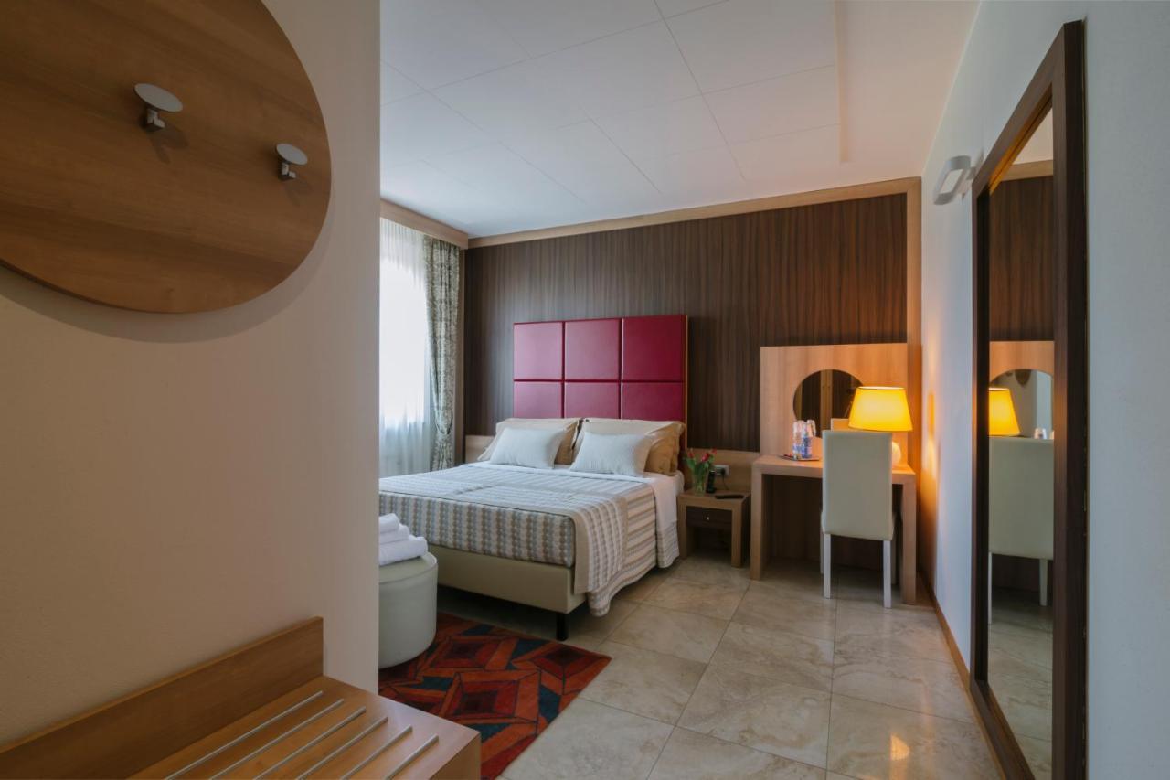 Piccolo Hotel Palosco Luaran gambar