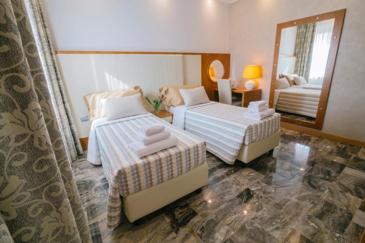 Piccolo Hotel Palosco Luaran gambar